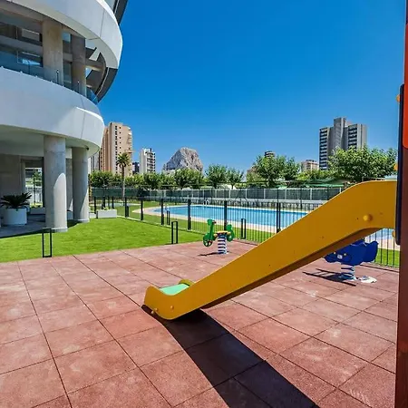 Апартаменты Saeta Tower *