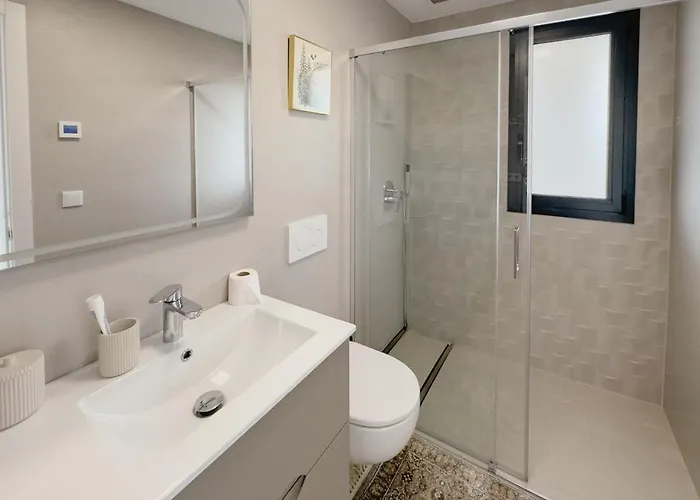 Saeta Tower Apartment